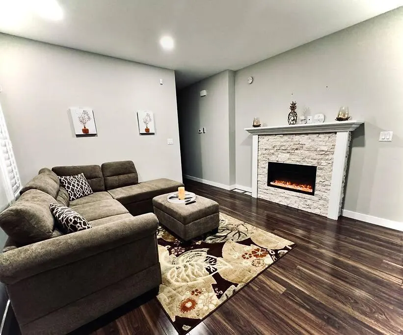 Sunset Chalet In Bridgewater Winnipeg