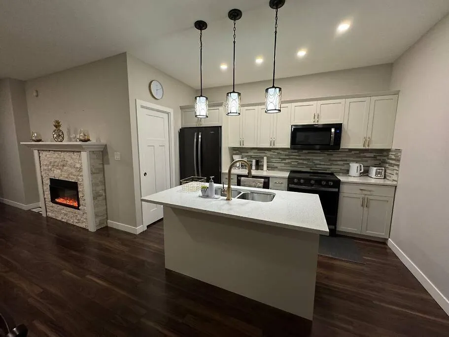 Sunset Chalet In Bridgewater Winnipeg Kanada